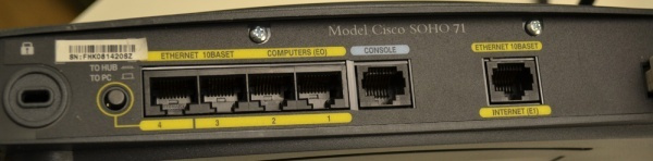 Solgt!Cisco SOHO 71 Router, pent brukt - 2 / 2