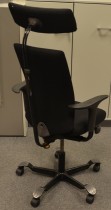 Håg H05 5600 kontorstol med nakkepute og armlener, nytrukket i sort