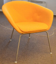 Solgt!Loungestol / besøksstol i orange - 1 / 2