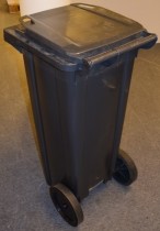 Avfallsdunk / søppelbøtte i sort plast på hjul 140l, sort / mørk grå, pent brukt