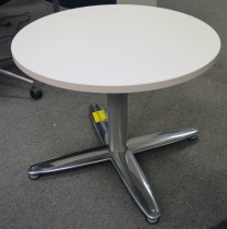 Loungebord i hvitt og krom, rund plate Ø=60cm, H=55cm, lekkert lite kaffebord fra Kinnarps, pent brukt
