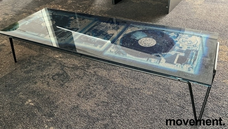 Loungebord i glass med plate-print - 2 / 4