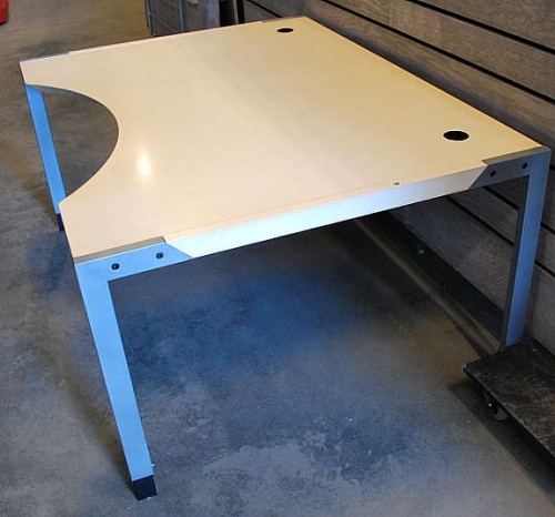 Solgt!Skrivebord i lutet bjerk 160x120cm, - 2 / 2