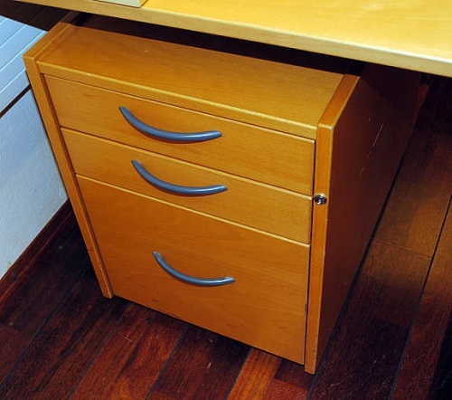Solgt!IKEA Galant skuffseksjon på hjul - 1 / 3
