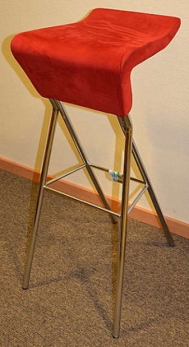 Solgt!Barkrakk i krom/rødt 82cm - 1 / 3