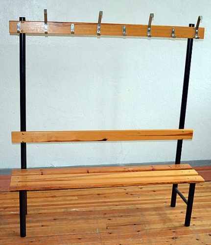 Solgt!Garderobebenk i tre / stål, 150cm - 1 / 2