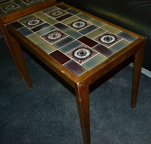 Solgt!Flislagt vintage bord i palisander - 1 / 2