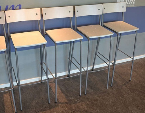 Solgt!Moderne barkrakker / barstoler i - 2 / 3
