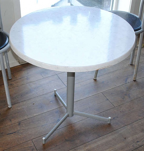 Solgt!Cafébord runde Ø=70cm, brukte - 1 / 3