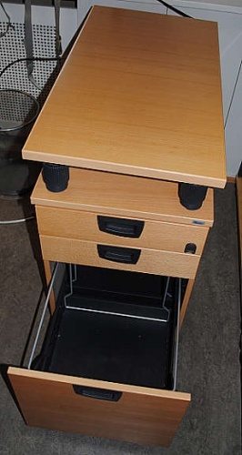 Solgt!Kinnarps dyp skuffseksjon (80cm) på - 2 / 2