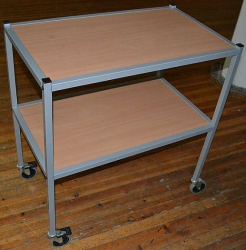 Solgt!Tralle med 2 hyller, 86x50cm, pent - 2 / 2