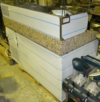 Pizzabenk med steinplate 153cm b, topp-/ garnityrkjøler, pent brukt 2009mod