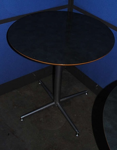 Solgt!Rundt bord Ø=75 cm, grå plate og - 3 / 3