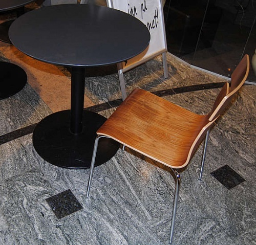 Solgt!Rundt bord, mørkegrått kafebord, - 3 / 3