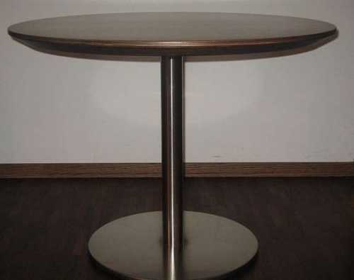 Solgt!Rundt bord i valnøtt Ø=70cm fra - 3 / 4