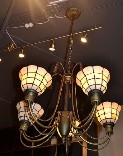 Solgt!Taklampe i gammel, engelsk pubstil,