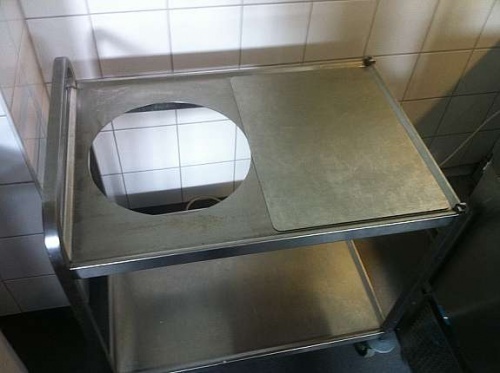 Solgt!Hylletralle i rustfritt stål, med - 1 / 5