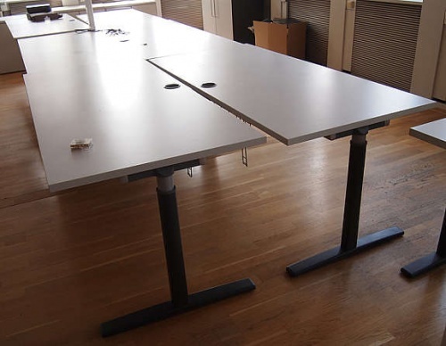 Solgt!Skrivebord fra Frezza, Italia i lys - 3 / 3