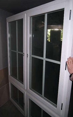 Vindu med innebygde sprosser Vindu med innebygde sprosser