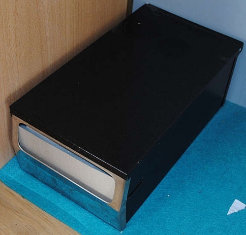 Solgt!Serviettdispenser i stål for for - 1 / 2