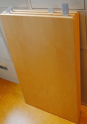 Solgt!HovDokka avlastningsbord i bjerk, - 2 / 2