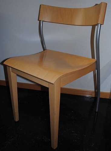 Solgt!Stol &quot;Nordisk&quot; fra Ikea i - 1 / 2