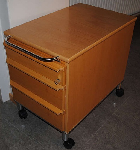Solgt!Retro skuffseksjon på hjul fra