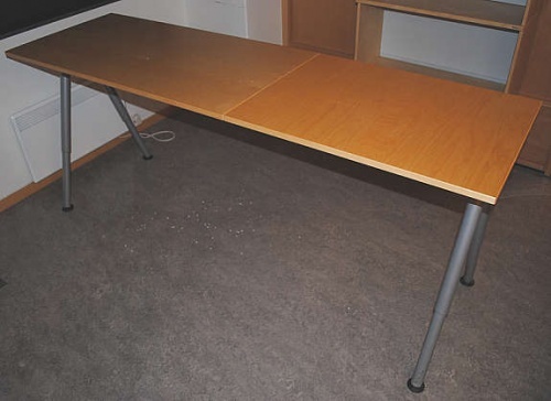Solgt!Skrivebord i bjerk Galant 200x60cm,