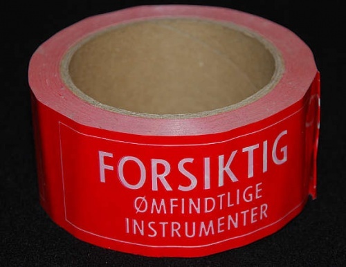 Solgt!Kartong med 36 ruller varseltape - 1 / 3