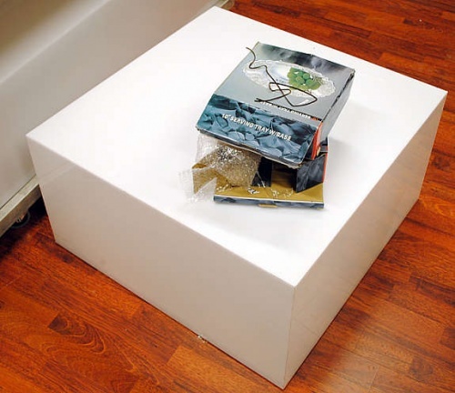 Solgt!Butikkinnredning: Akrylpall 80x80cm - 2 / 2