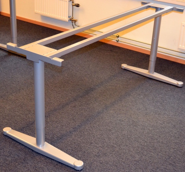 Solgt!Horreds understell til skrivebord, - 1 / 4