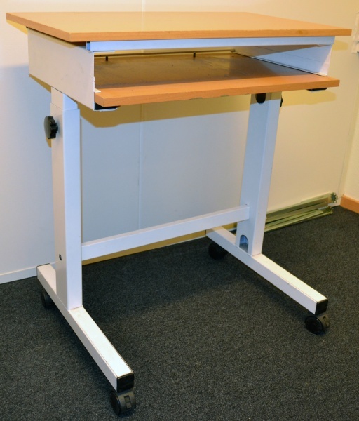 Solgt!Terminalbord 70x40cm i bøk, pent - 2 / 3