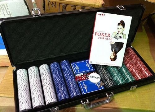 Solgt!Koffert med 500 pokerchips, - 1 / 2