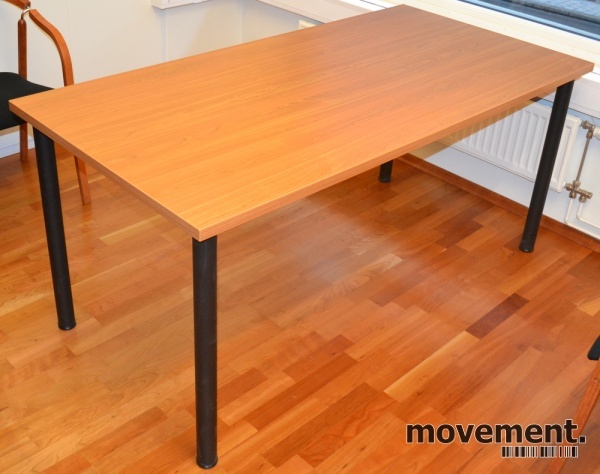Solgt!Skrivebord 160x80cm i lys valnøtt, - 1 / 3