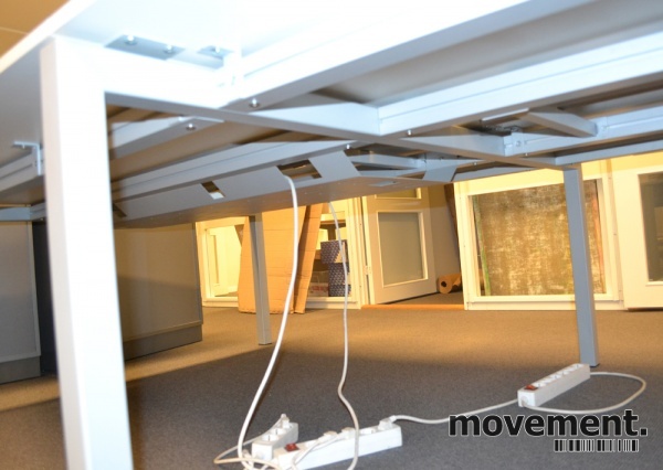 Solgt!Arbeidsbord-oppsett for 4 - 5 / 8