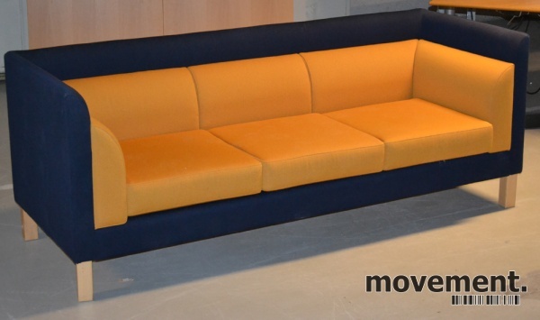 Solgt!ForaForm 3seter sofa i mørkeblå /