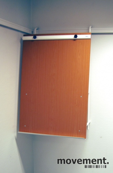 Solgt!Vegghengt flipoverholder i - 2 / 2