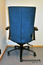 Kinnarps Kapton kontorstol i blå mikrofiber, pent brukt, KUPPVARE