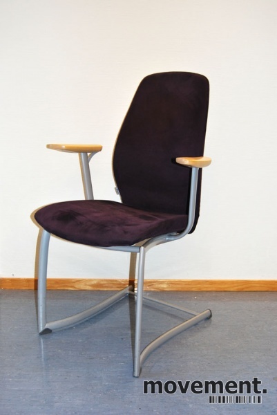 Solgt!Kinnarps modell Plus 377 T - 2 / 5