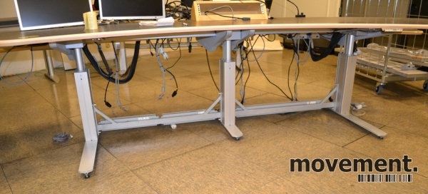 Solgt!Buet skrivebord for kontrollrom / - 6 / 7
