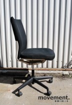 Vitra Axess Plus, A. Citterio, kontorstol i sort/beige, uten armlener,pent brukt