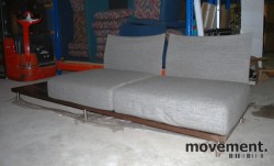Living Divani lav 2seter sofa i brunt, sittehøyde 37 cm, 185 cm bredde, brukt