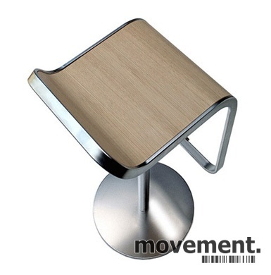 La Palma Lem Stool, høydejusterbarbarkrakk i eik satin La Palma Lem Stool, høydejusterbarbarkrakk i sort skinn