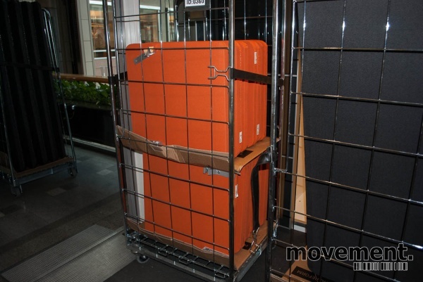 Solgt!IKEA galant bordskillevegg i - 2 / 3