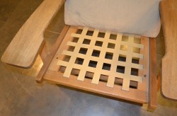 Hans Wegner GE375 lenestol i eik, produsert av Getama, Danmark, pent brukt