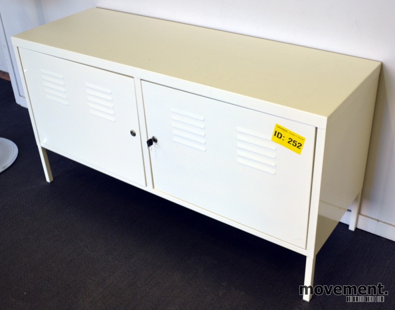 Solgt!Ikea-skap / skjenk i hvitlakkert - 1 / 2