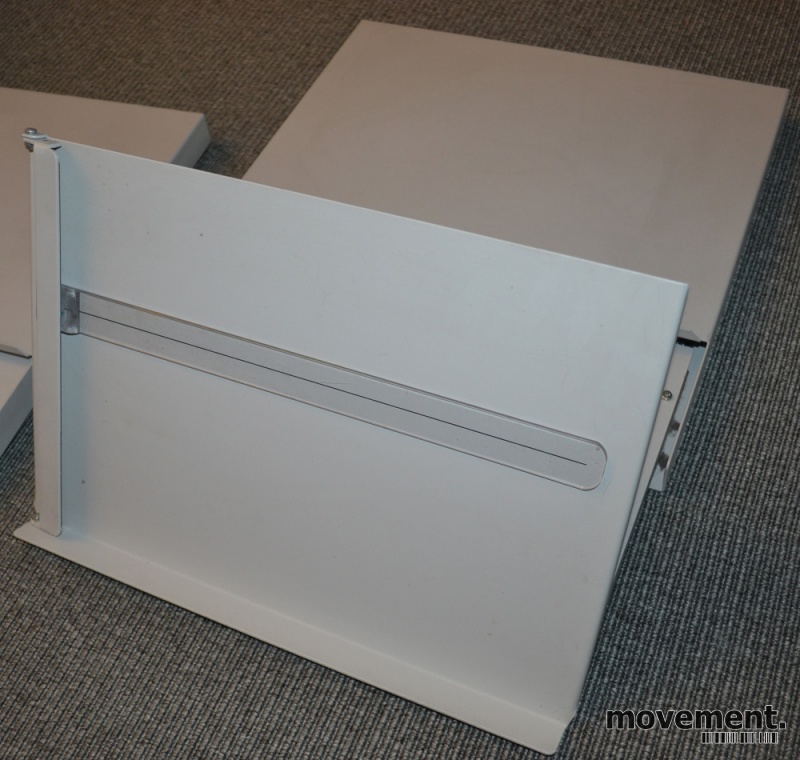 Solgt!Manuskriptholder i metall, kan - 3 / 4