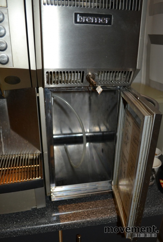 Solgt!Kaffeautomat med melkekjøler og - 3 / 5