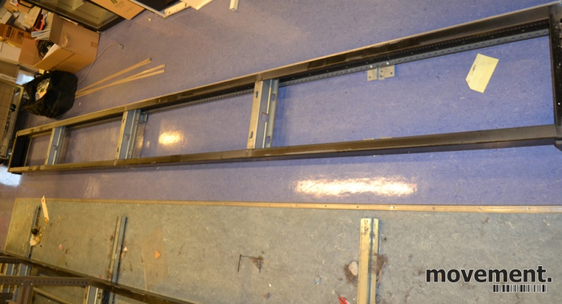 Solgt!Stort rullearkiv selges, 7,3 x 4,88 - 19 / 20