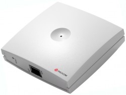 Polycom KIRK Wireless Server 300 og Polycom KIRK2010 Trådløs analog DECT-apparat, pent brukt